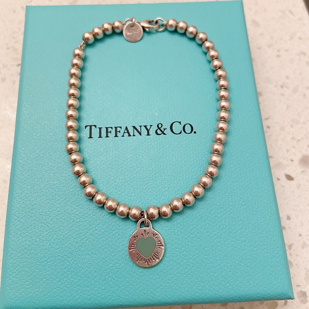 Tiffany&Co. Round Heart Charm Bracelet